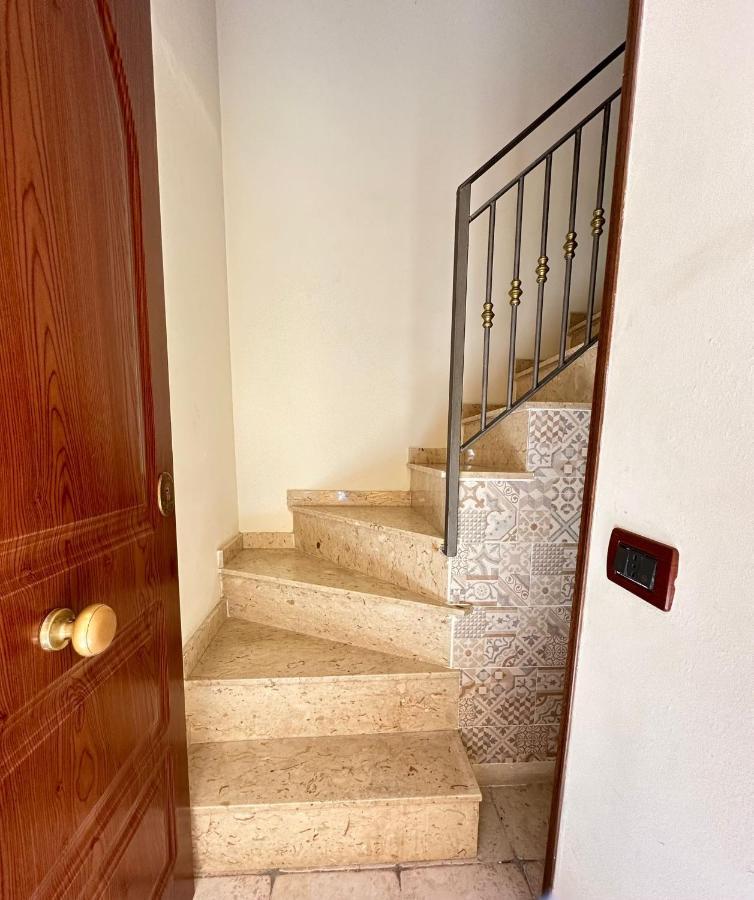 Bacio Del Sole Apartment Palermo Luaran gambar