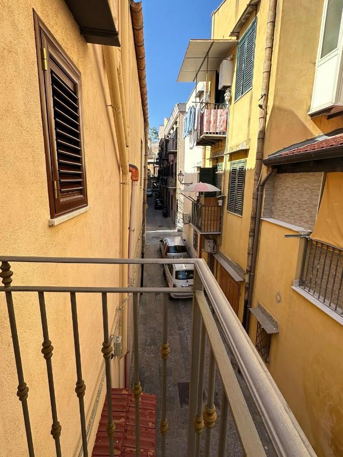 Bacio Del Sole Apartment Palermo Luaran gambar