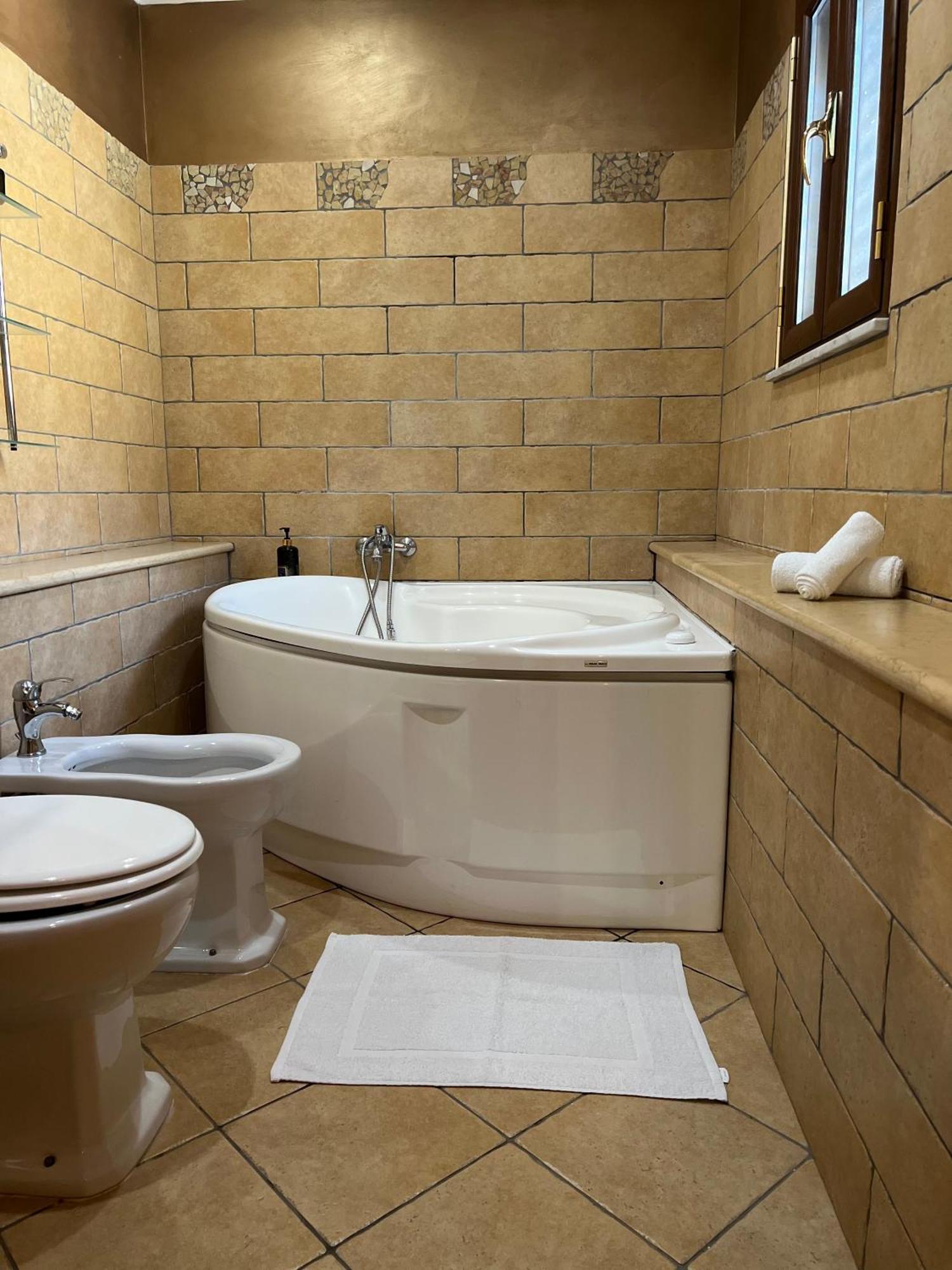 Bacio Del Sole Apartment Palermo Luaran gambar