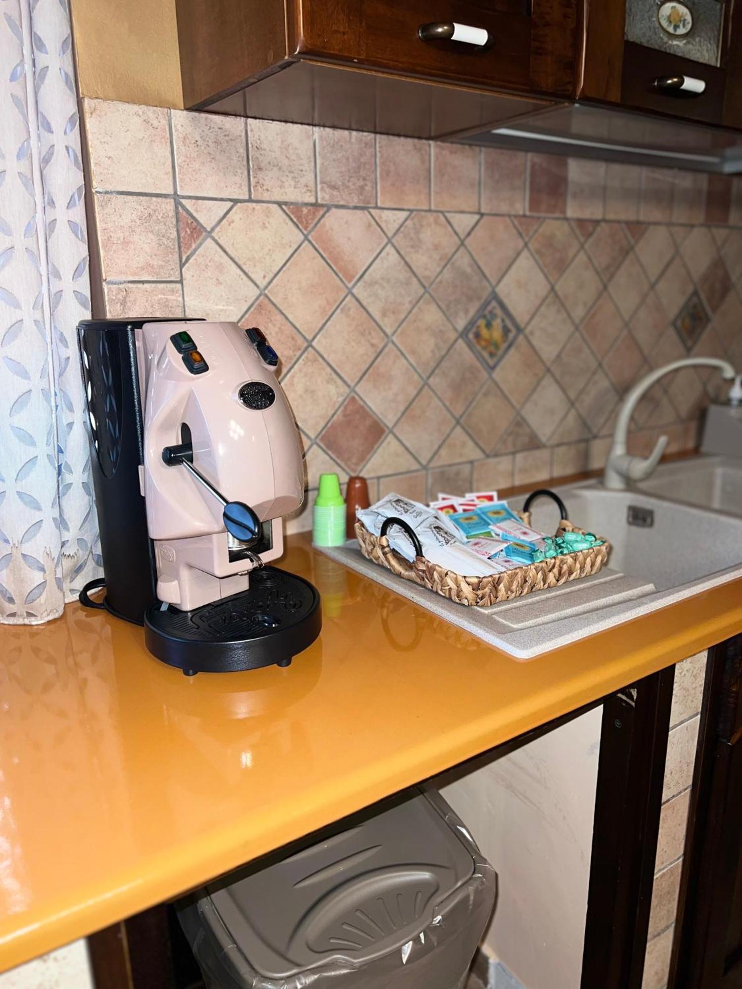 Bacio Del Sole Apartment Palermo Luaran gambar