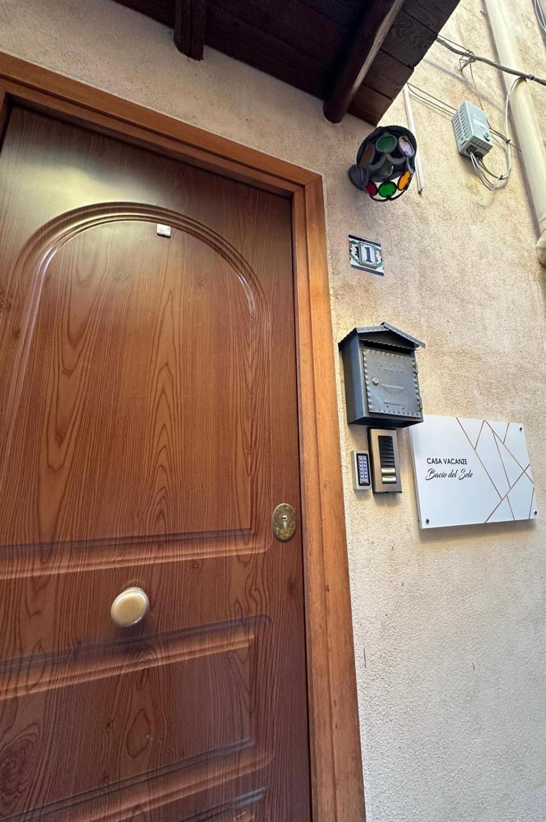 Bacio Del Sole Apartment Palermo Luaran gambar